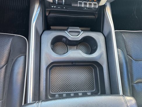 Used 2019 RAM 1500 Laramie image 7