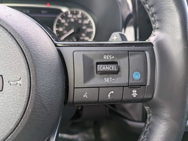 Used 2025 Nissan Pathfinder SL FWD image 23