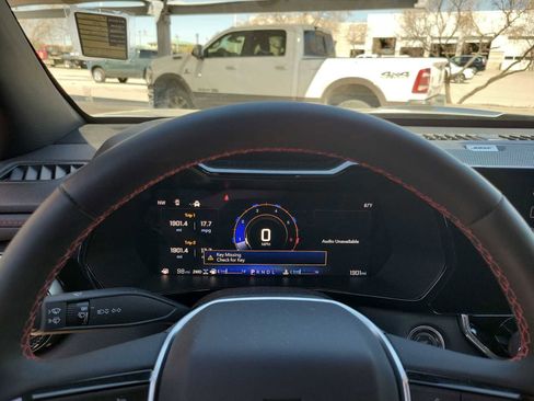 Used 2026 Chevrolet Colorado Z71 w/ Technology Package image 14