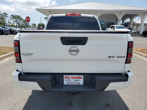 Used 2023 Nissan Frontier SV w/ Technology Package AWD/4WD image 4