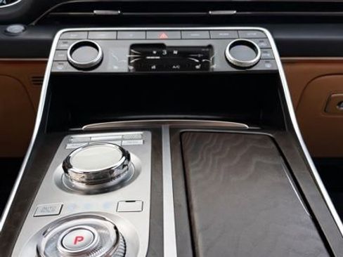 Used 2023 Genesis GV80 3.5T Prestige w/ Prestige Package image 18