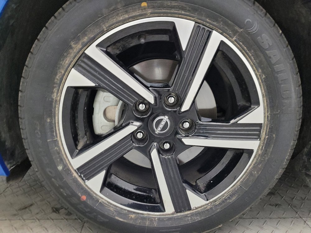 Used 2024 Nissan Sentra SV FWD image 31
