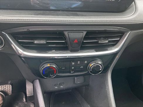 Used 2024 Buick Encore GX Sport Touring image 25