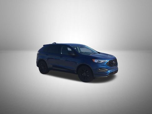 Used 2024 Ford Edge SE w/ Black Appearance Package AWD/4WD image 2