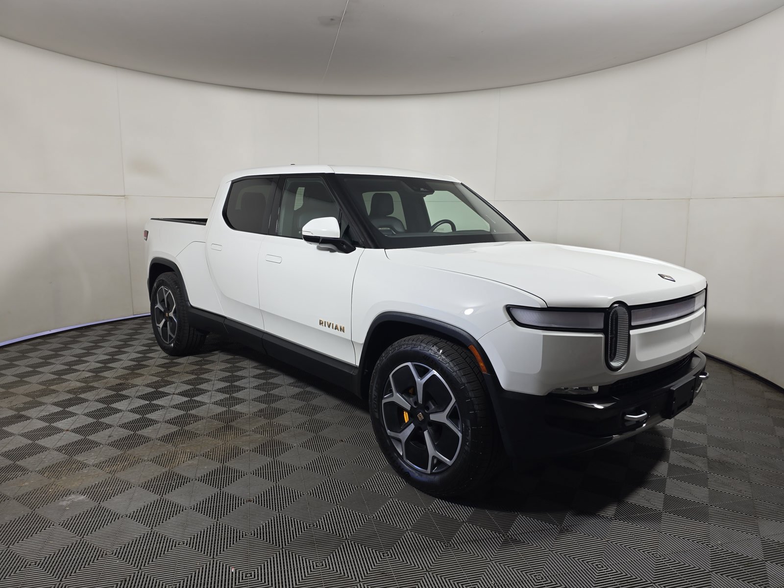 Used 2022 Rivian R1T Adventure AWD/4WD image 7