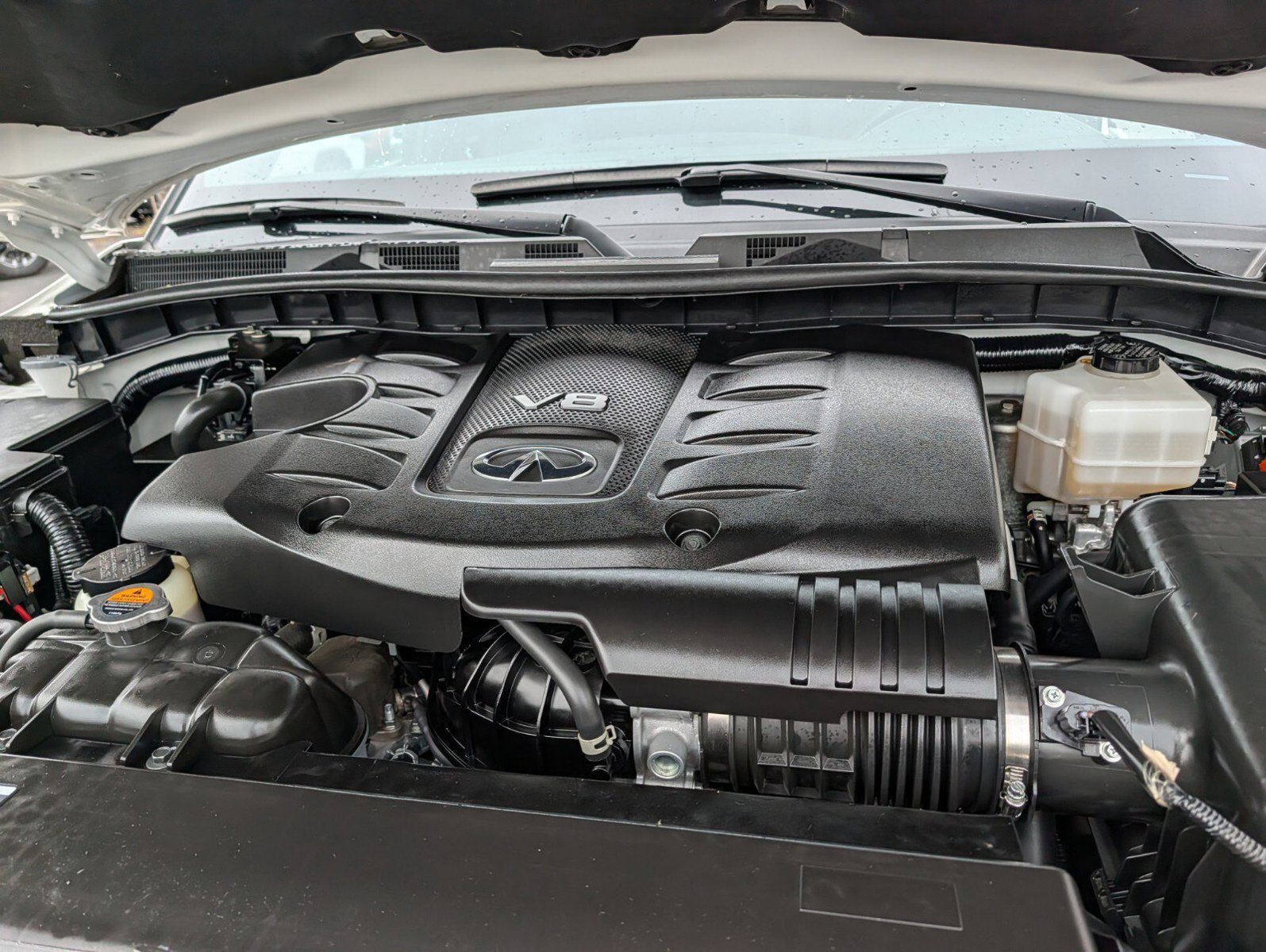 Used 2024 INFINITI QX80 Sensory AWD/4WD image 40