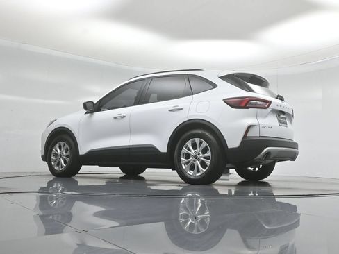 Certified 2025 Ford Escape Active w/ Tech Pack #1 FWD image 51