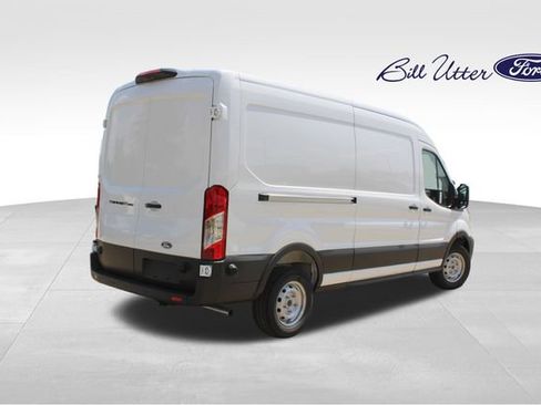 New 2026 Ford Transit 250 148 Medium Roof w/ Load Area Protection Package RWD image 3