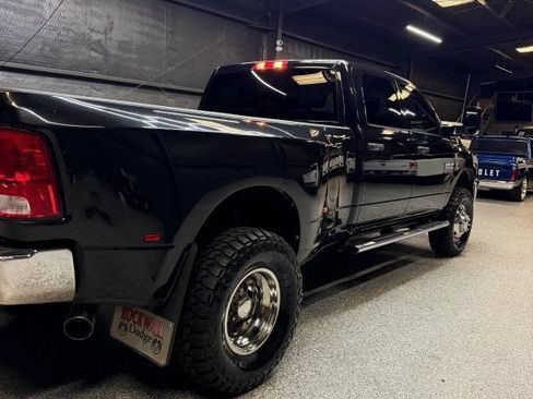 Used 2018 RAM 3500 Tradesman w/ Chrome Appearance Group AWD/4WD image 5
