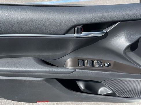 Used 2024 Toyota Camry SE FWD image 16