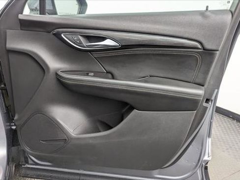 Used 2021 Buick Envision Essence image 22