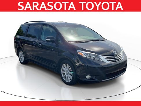 Used 2017 Toyota Sienna Limited Premium w/ Advanced Technology Package FWD image 1