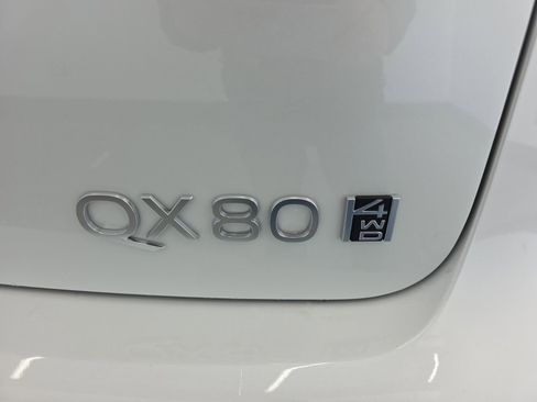 New 2026 INFINITI QX80 Luxe w/ Cargo Package AWD/4WD image 16
