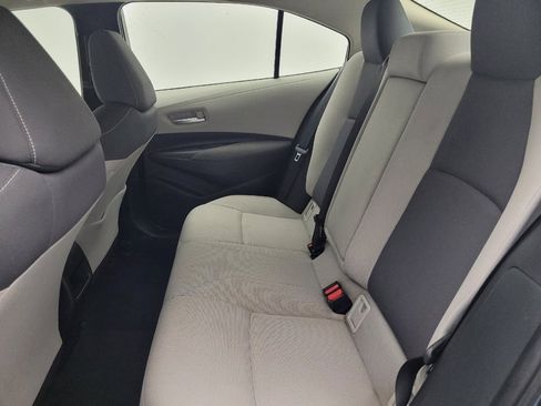 Used 2021 Toyota Corolla LE FWD image 18