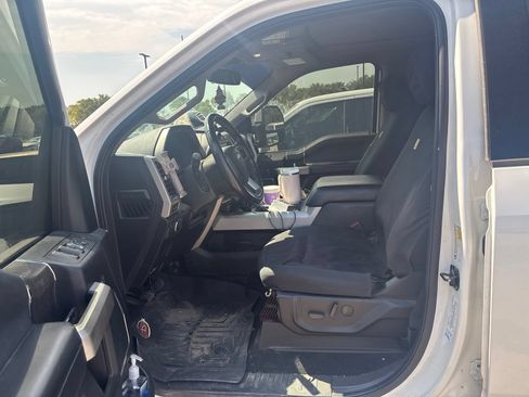 Used 2021 Ford F350 Lariat w/ Lariat Ultimate Package AWD/4WD image 8