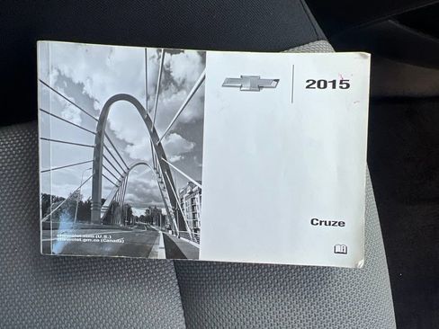 Used 2015 Chevrolet Cruze LS FWD image 25