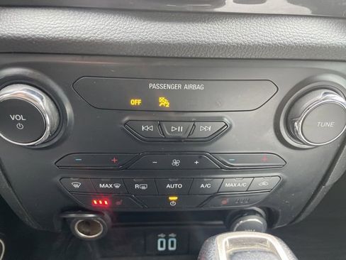 Used 2019 Ford Ranger Lariat w/ Equipment Group 501A Mid image 26