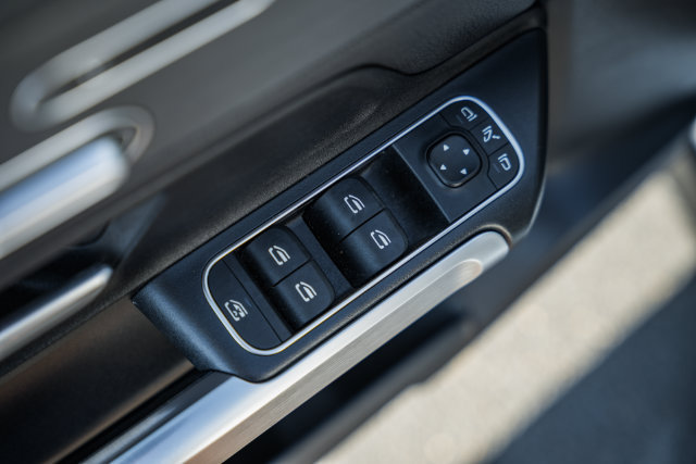 Certified 2023 Mercedes-Benz GLB 250 4MATIC w/ Premium Package image 39