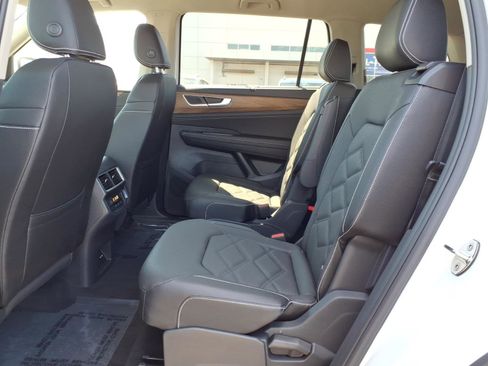 New 2026 Volkswagen Atlas SE image 11