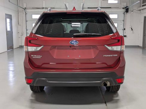 Used 2023 Subaru Forester Premium image 9