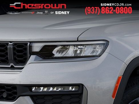 New 2026 Jeep Grand Cherokee L Limited AWD/4WD image 10