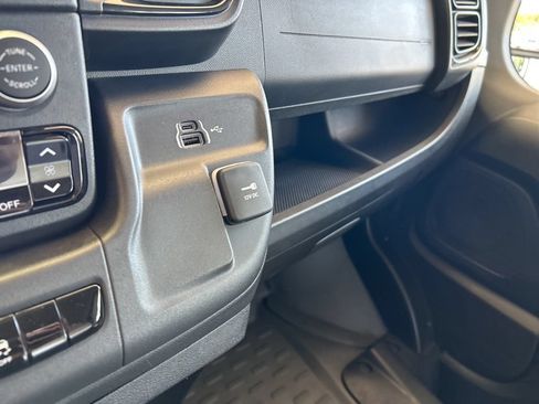 Used 2024 RAM ProMaster 3500 w/ Delivery Van Package FWD image 43