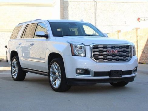 Used 2020 GMC Yukon Denali w/ Enhanced Security Package image 2