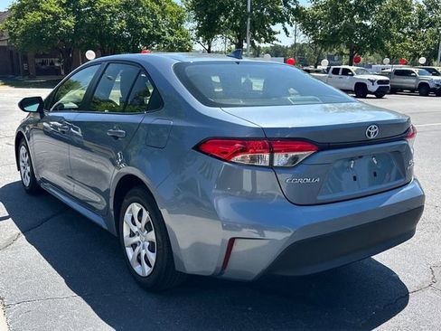 Used 2024 Toyota Corolla LE FWD image 5