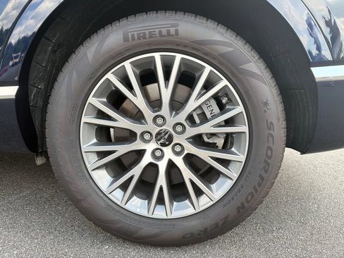 New 2026 Genesis GV80 2.5T Standard AWD/4WD image 22