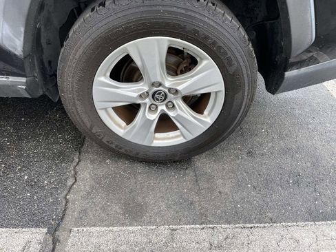 Used 2019 Toyota RAV4 XLE image 26