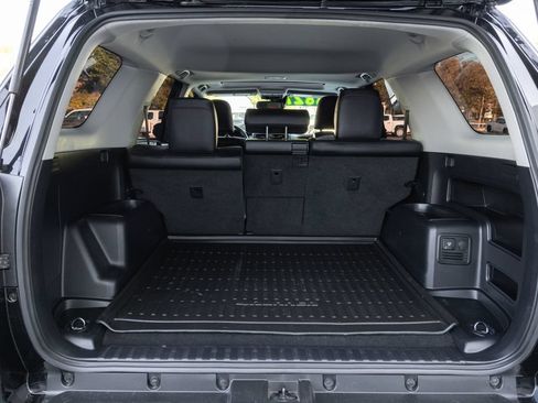 Certified 2024 Toyota 4Runner TRD Off-Road Premium w/ Moonroof Package AWD/4WD image 8