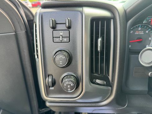 Used 2019 Chevrolet Silverado 1500 LT w/ All Star Edition image 24