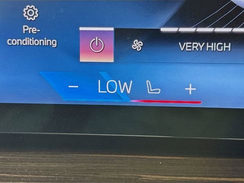 Used 2024 BMW X5 sDrive40i w/ M Sport Package image 20