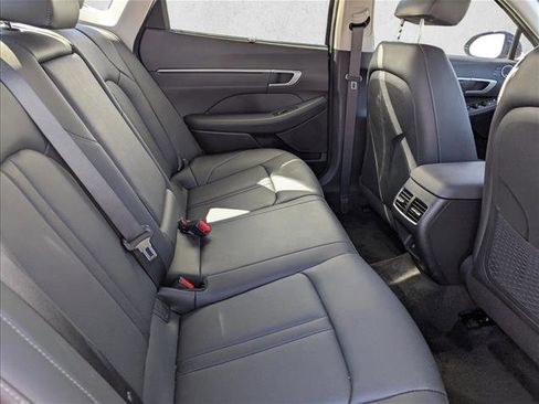 Certified 2025 Hyundai Sonata Limited FWD image 30