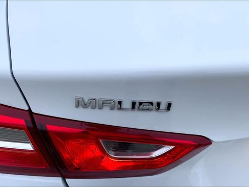 Used 2024 Chevrolet Malibu LT FWD image 10