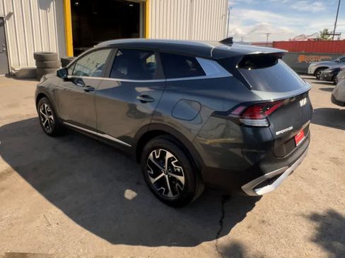 Used 2025 Kia Sportage EX AWD/4WD image 11