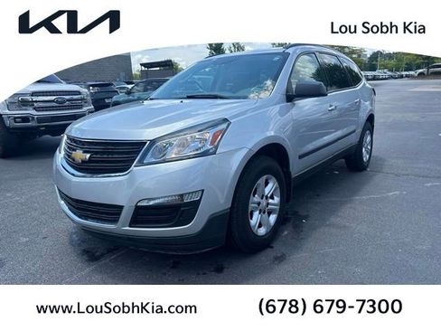 Used 2016 Chevrolet Traverse LS FWD image 1