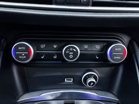 Used 2018 Alfa Romeo Stelvio Ti Sport image 20