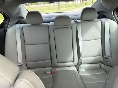 Used 2016 Acura TLX w/ Technology Package FWD image 32