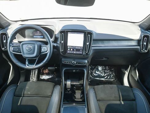 Used 2023 Volvo C40 P8 Recharge Plus AWD/4WD image 14