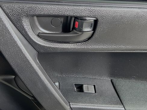 Used 2017 Toyota Corolla L w/ Carpet Mat Package (TMS) image 28