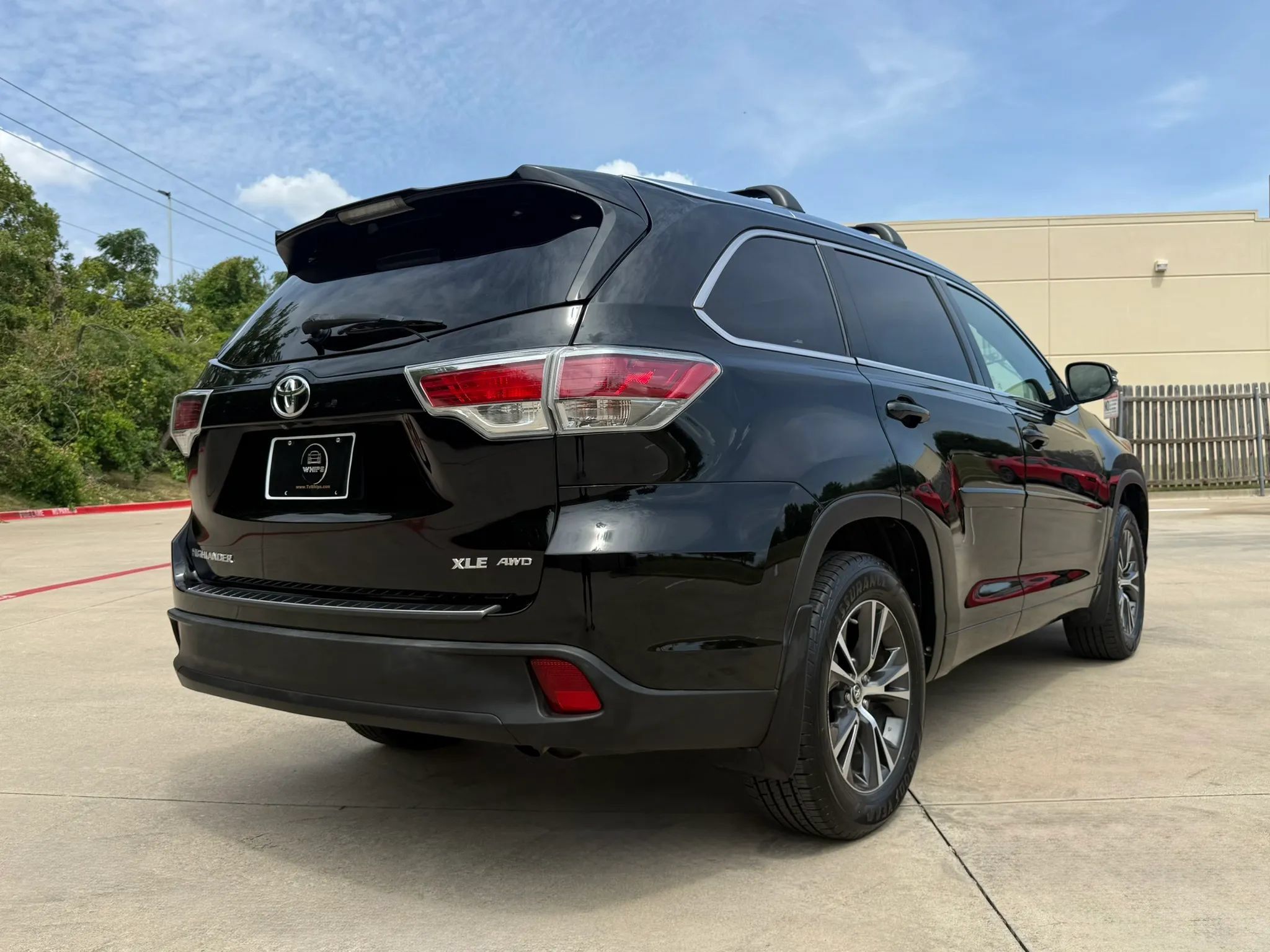 Used 2016 Toyota Highlander XLE w/ Protection Package #3 AWD/4WD image 6