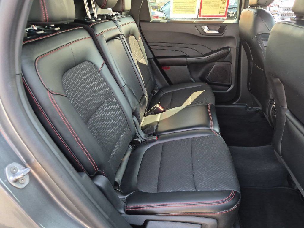 Used 2026 Ford Escape ST-Line AWD/4WD image 30