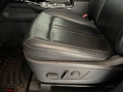 Used 2022 Kia Sorento SX w/ Panoramic Sunroof Package AWD/4WD image 12