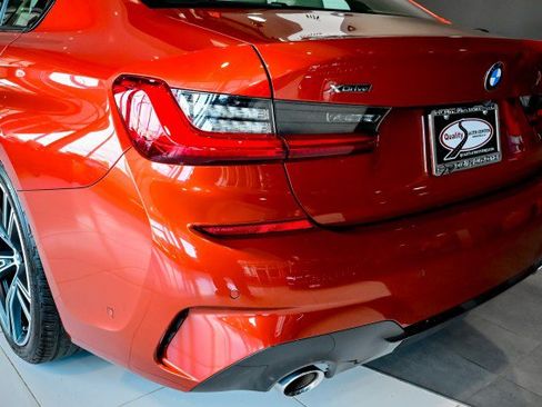 Used 2021 BMW 330i xDrive Sedan w/ M Sport Package AWD/4WD image 12