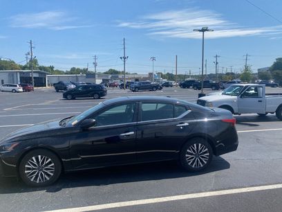 Used 2025 Nissan Altima 2.5 SV