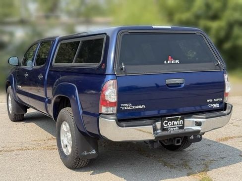 Used 2015 Toyota Tacoma 4x4 Double Cab w/ SR5 Package image 13