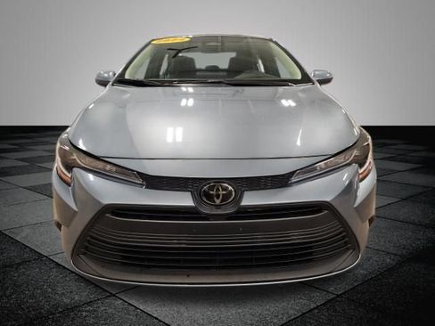 Used 2024 Toyota Corolla LE FWD image 9