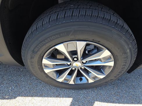 New 2026 Chevrolet Equinox LT w/ Convenience Package II image 10