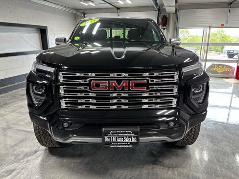Used 2023 GMC Canyon Denali AWD/4WD image 3